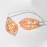 ACA Lighting "kovové listy", 10 LED dekorační řetěz na baterie (3xAA) plus časovač (6ON/18OFF), teplá bílá, měď, kov, IP20, 135 plus 30cm čirý přívodní kabel FMCLEAF10WW2AT Teplá bílá Čirá