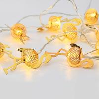 ACA Lighting "kovový dekorační řetěz (plameňák)” 10 LED dekorační řetěz na baterie (2xAA) teplá bílá IP20 135 plus 30cm čirý přívodní kabel FLAMINGO10WW2A Teplá bílá Čirá